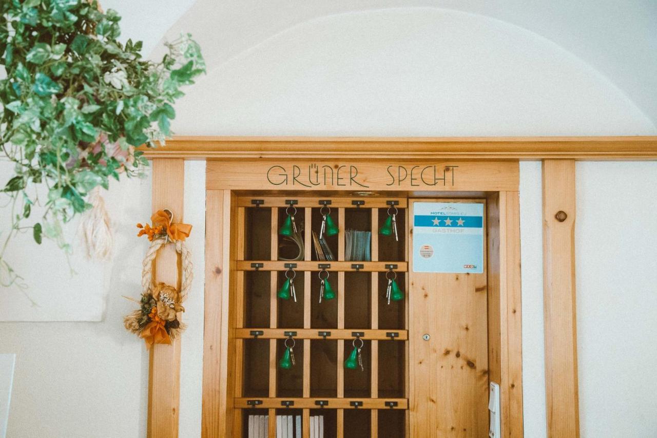 Gasthof Zum Gruenen Specht Oberzeiring Exterior foto